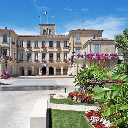 Grand Appartement En Maison De Ville Valréas 외부 사진