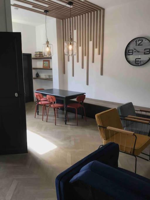 Grand Appartement En Maison De Ville Valréas 외부 사진